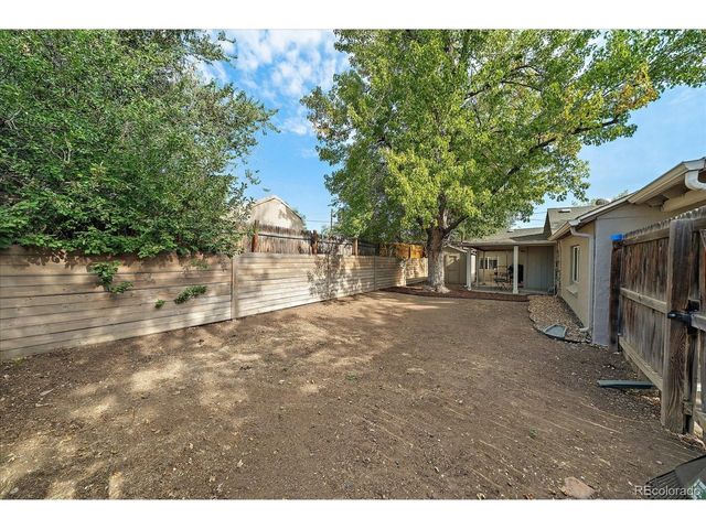 2001 W Wesley Ave, Englewood, CO 80110
