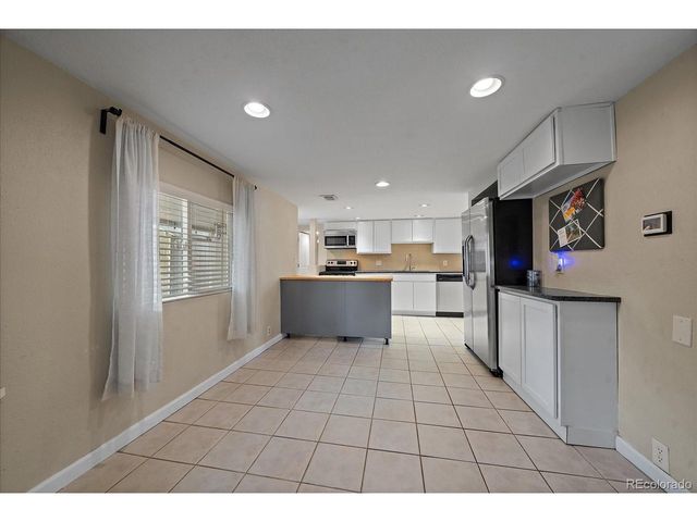 2001 W Wesley Ave, Englewood, CO 80110