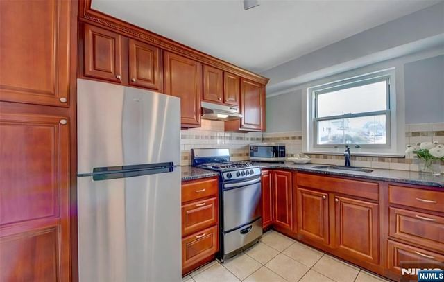 370 Esplanade 21, Hackensack, NJ 07601