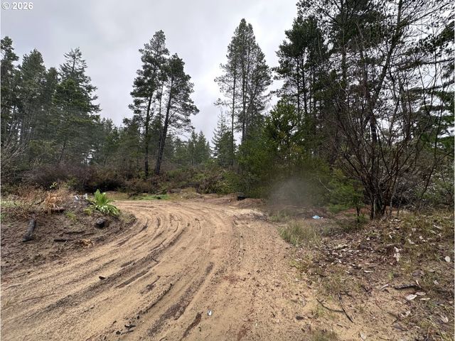 88029 HIGHWAY 101, Florence, OR 97439