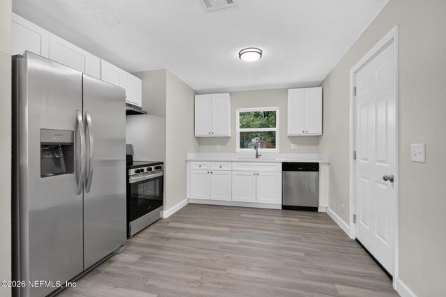 1512 ANDERSON Street, Green Cove Springs, FL 32043