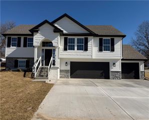 1206 Noah Lane, Kearney, MO 64060