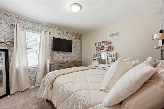 317 Monroe Avenue, Belton, MO 64012