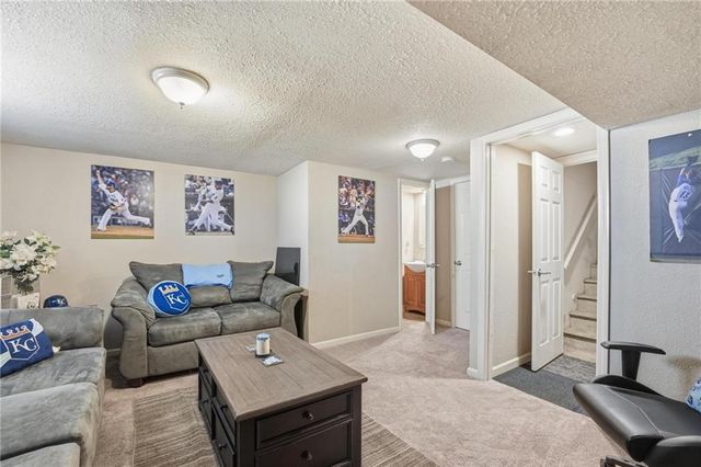 317 Monroe Avenue, Belton, MO 64012