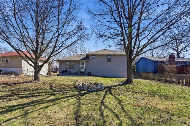 317 Monroe Avenue, Belton, MO 64012