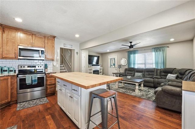 317 Monroe Avenue, Belton, MO 64012