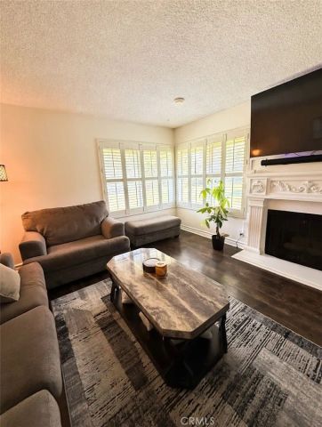 26172 Rainbow Glen, Newhall, CA 91321