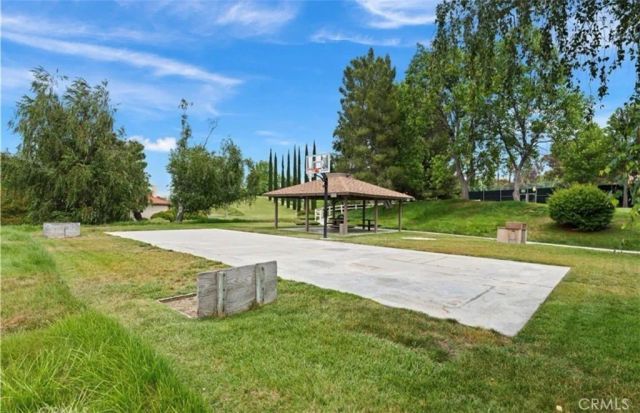 26172 Rainbow Glen, Newhall, CA 91321