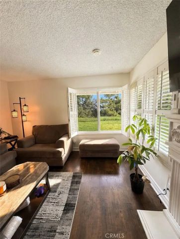 26172 Rainbow Glen, Newhall, CA 91321