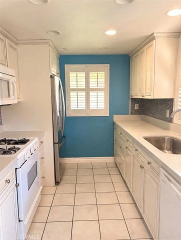 26172 Rainbow Glen, Newhall, CA 91321