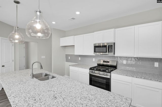 211 Raglins Way, Lugoff, SC 29078