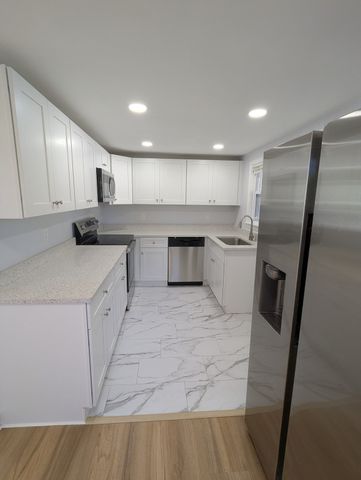 58 Washington St, Stoneham, MA 02180