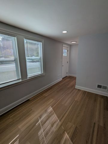 58 Washington St, Stoneham, MA 02180