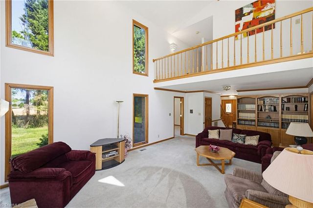 6002 Devoncourt Place, Jamestown, NC 27282