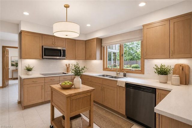 6002 Devoncourt Place, Jamestown, NC 27282