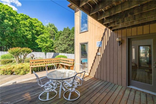 6002 Devoncourt Place, Jamestown, NC 27282