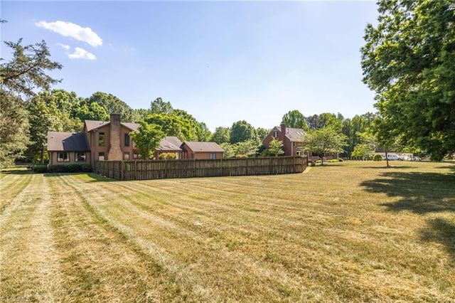 6002 Devoncourt Place, Jamestown, NC 27282