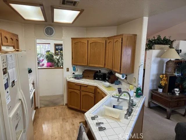 22410 Broken Lance Court, Apple Valley, CA 92307