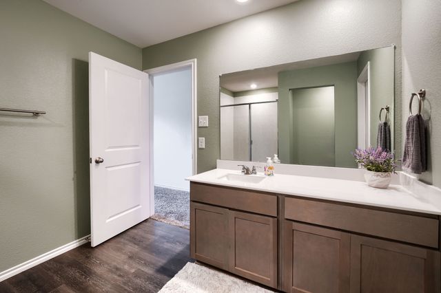 3005 Barnhart Way, Forney, TX 75126
