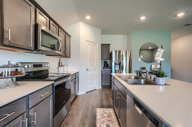 3005 Barnhart Way, Forney, TX 75126