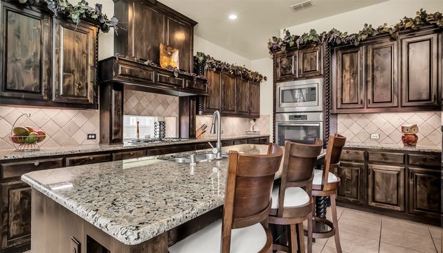 8636 Vatican Drive, Mckinney, TX 75071