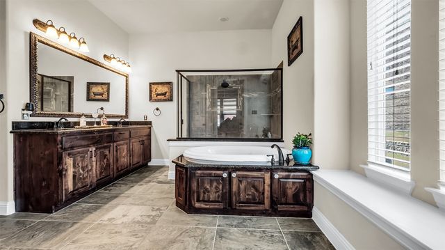 8636 Vatican Drive, Mckinney, TX 75071