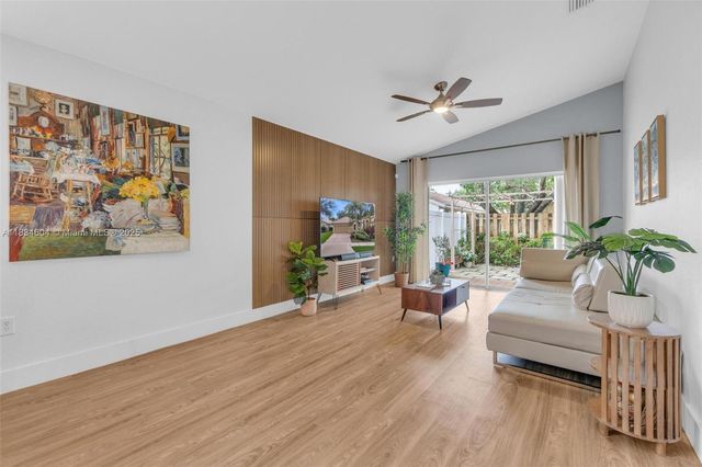 16410 Sapphire Bnd, Weston, FL 33331