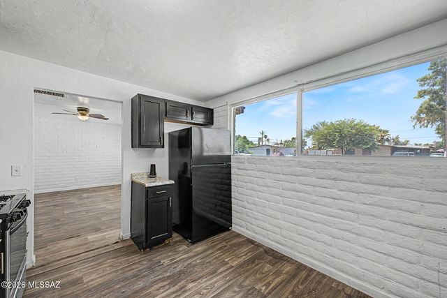 1815 S Winstel Avenue, Tucson, AZ 85713