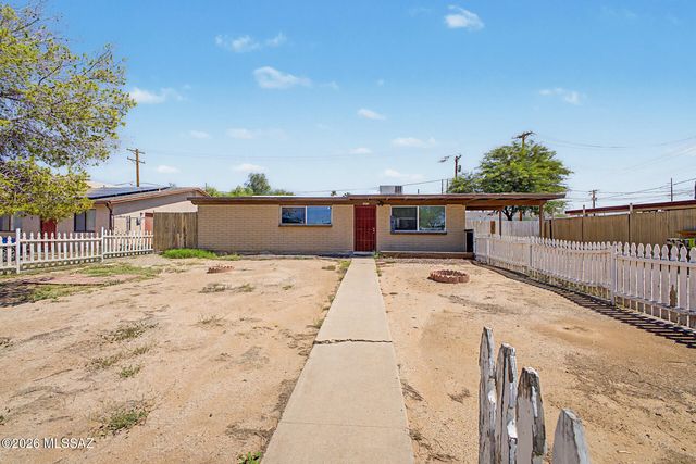 1815 S Winstel Avenue, Tucson, AZ 85713