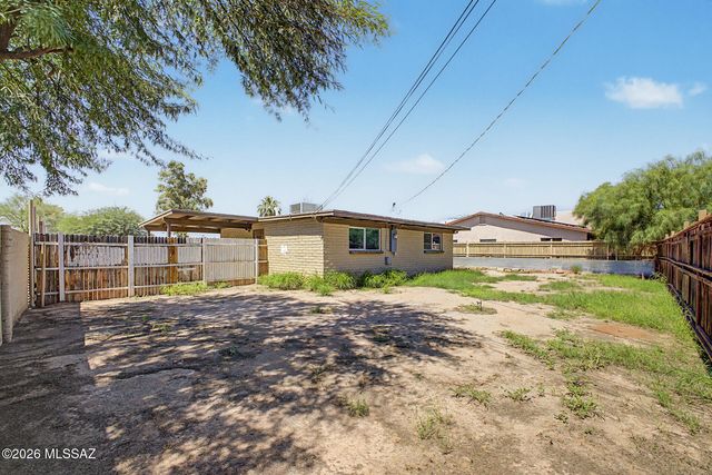 1815 S Winstel Avenue, Tucson, AZ 85713