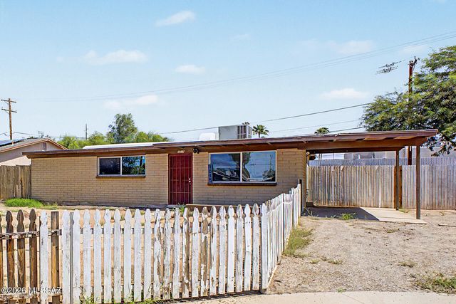 1815 S Winstel Avenue, Tucson, AZ 85713