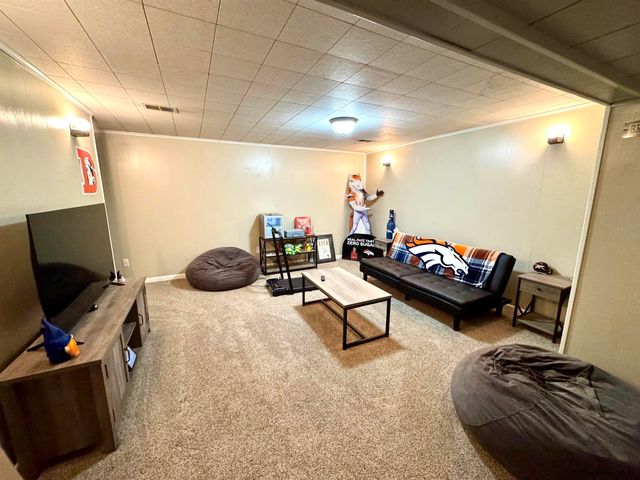 100 TAMPA CT, Cheyenne, WY 82001