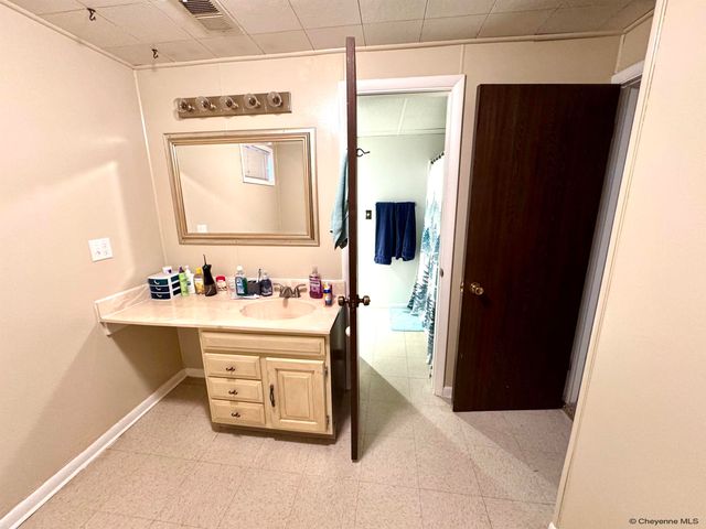 100 TAMPA CT, Cheyenne, WY 82001