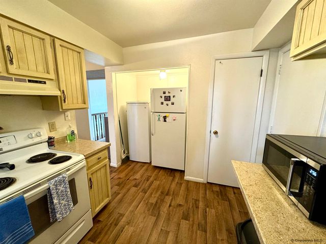 100 TAMPA CT, Cheyenne, WY 82001