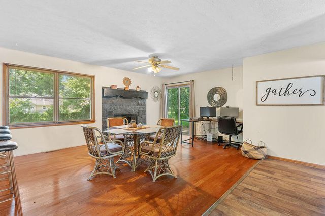 2648 E Grand Street, Springfield, MO 65804