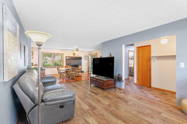 2648 E Grand Street, Springfield, MO 65804
