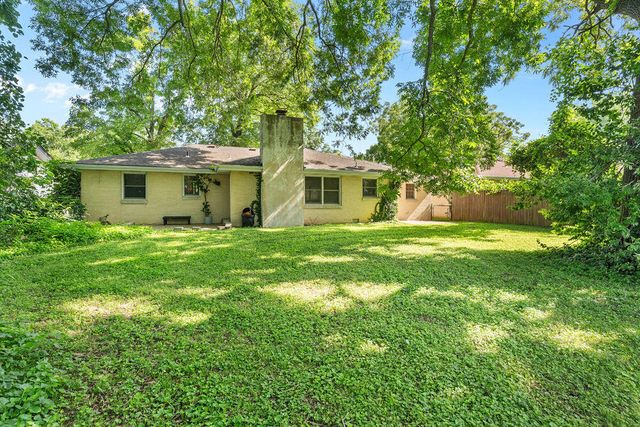 2648 E Grand Street, Springfield, MO 65804