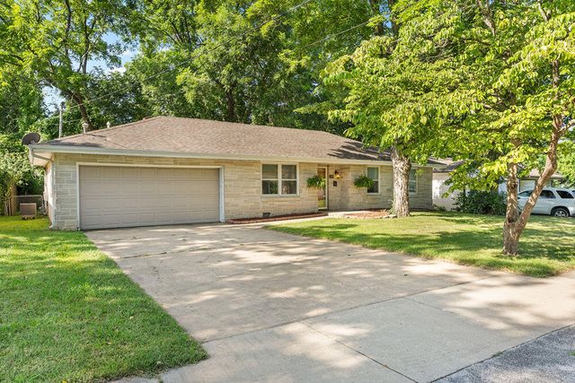 2648 E Grand Street, Springfield, MO 65804