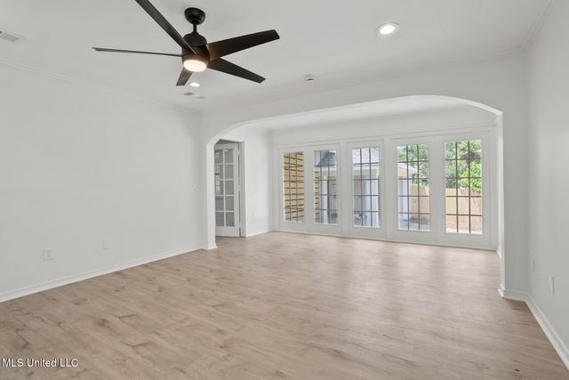108 Oak Ridge Circle, Madison, MS 39110