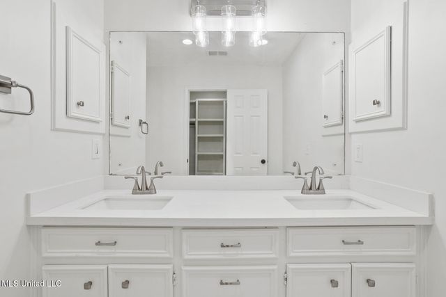 108 Oak Ridge Circle, Madison, MS 39110