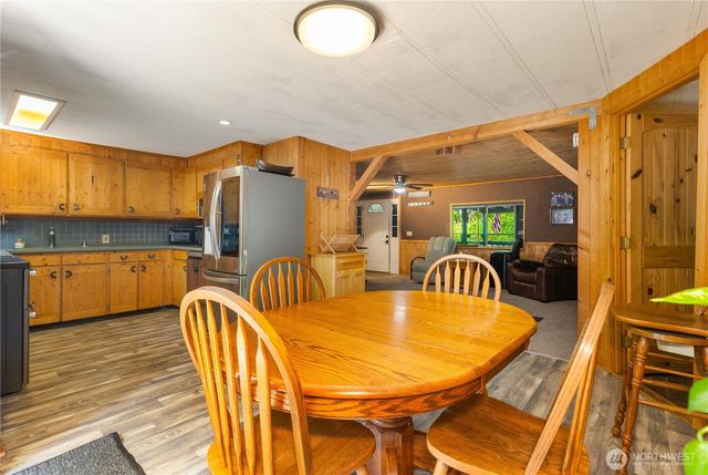 20005 232nd Avenue SE, Maple Valley, WA 98038