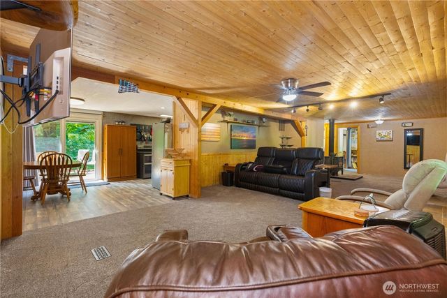20005 232nd Avenue SE, Maple Valley, WA 98038