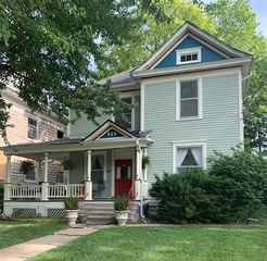 916 E Walnut Street, Springfield, MO 65806