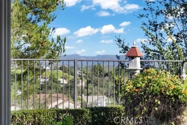 40 Whippoorwill Road, Trabuco Canyon, CA 92679