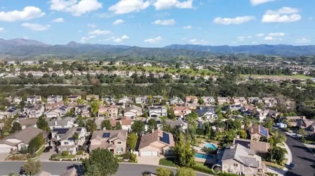 40 Whippoorwill Road, Trabuco Canyon, CA 92679