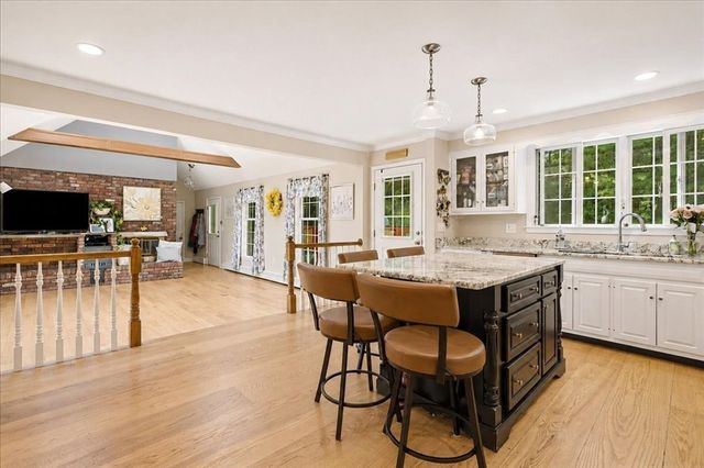 246 Cross Street, Bridgewater, MA 02324