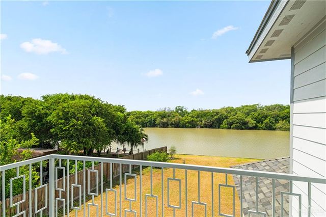330 Rancho Viejo Boulevard, Brownsville, TX 78526