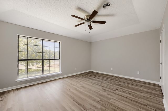 2185 Jana Lane, Burleson, TX 76028