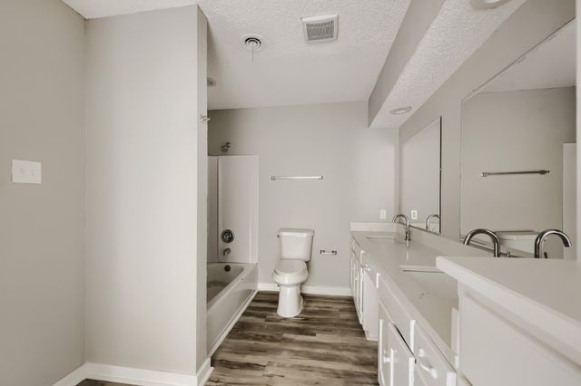 2185 Jana Lane, Burleson, TX 76028