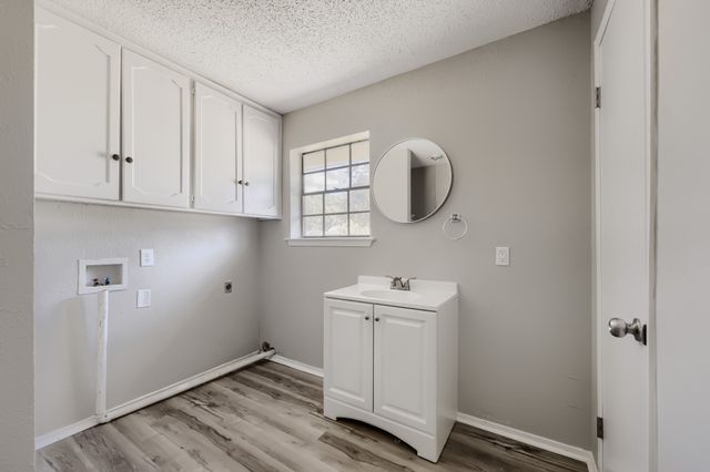 2185 Jana Lane, Burleson, TX 76028